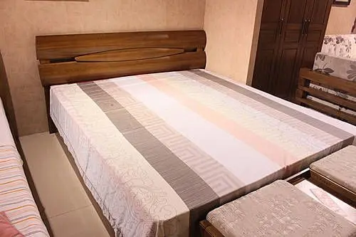 导购：特价热卖周康弗尔实木卧房家具四款荐