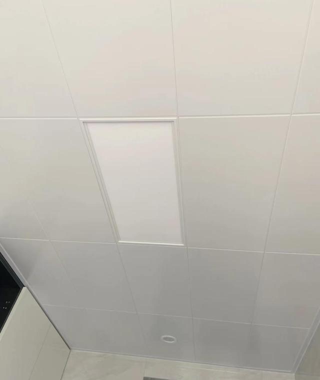第二次装修,铝扣板选择我坚持了这6个原则,入住后发现太明智了(图5) 卫生间吊顶有多厚_厨房卫生间铝扣板杀菌抗菌_铝扣板ENF级环保检测