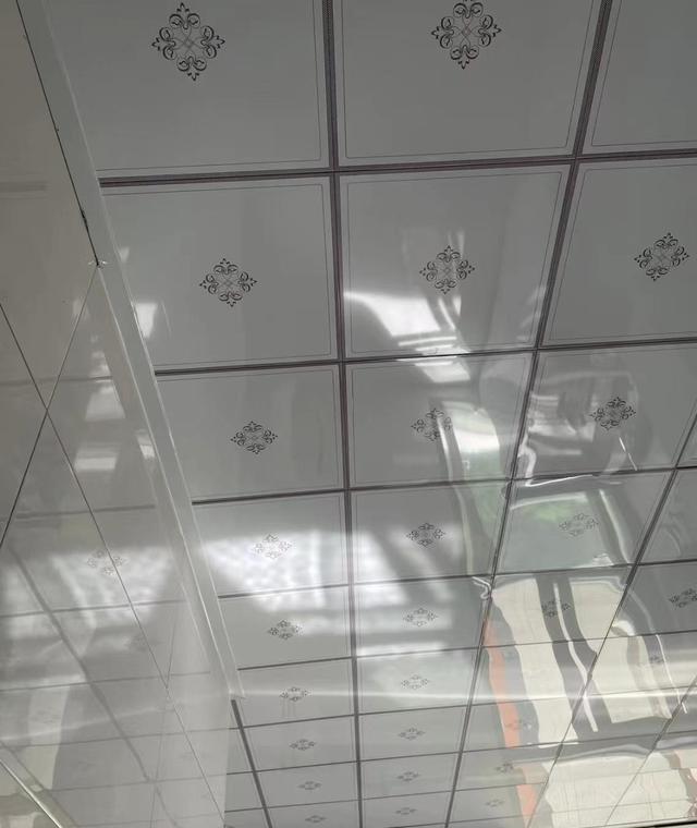 第二次装修,铝扣板选择我坚持了这6个原则,入住后发现太明智了(图7) 卫生间吊顶有多厚_铝扣板ENF级环保检测_厨房卫生间铝扣板杀菌抗菌