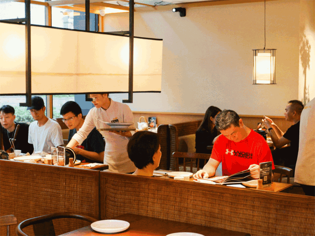 提供美味可口的海鲜砂锅粥产品,如轩牢牢地抓住消费者的口味需求(图9) 烧烤海鲜加盟_粥铺加盟_如轩海鲜砂锅粥加盟