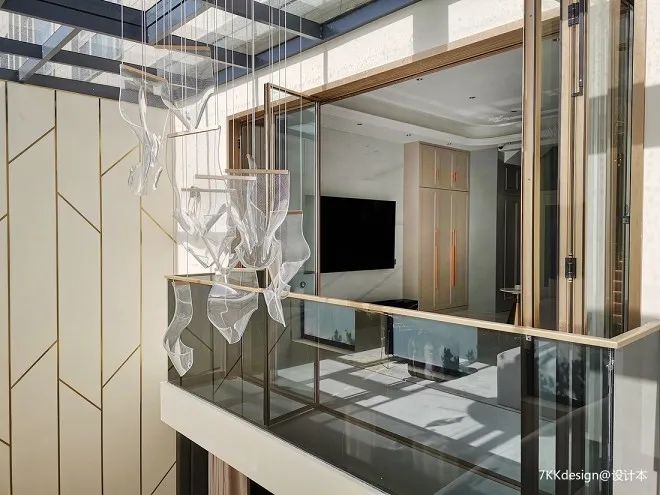 上海480㎡豪宅,私家电梯+影音室+游乐园,等我有了别墅也要这样装(图28) 品质生活_90房子装修设计效果图_别墅设计