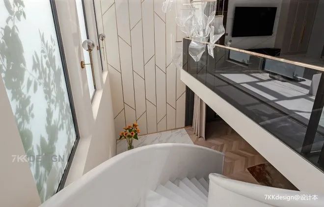 上海480㎡豪宅,私家电梯+影音室+游乐园,等我有了别墅也要这样装(图30) 品质生活_90房子装修设计效果图_别墅设计