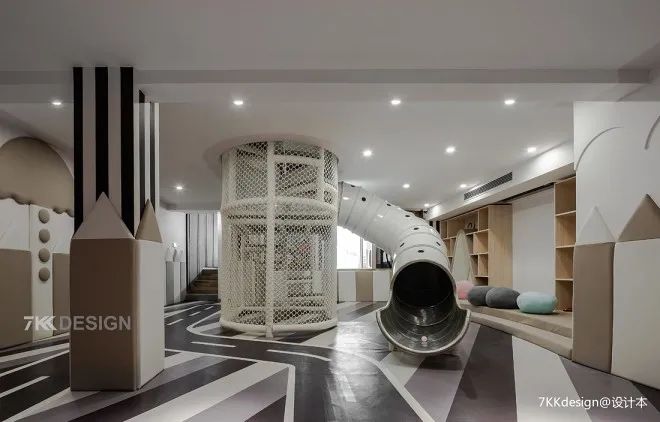 上海480㎡豪宅,私家电梯+影音室+游乐园,等我有了别墅也要这样装(图68) 品质生活_90房子装修设计效果图_别墅设计