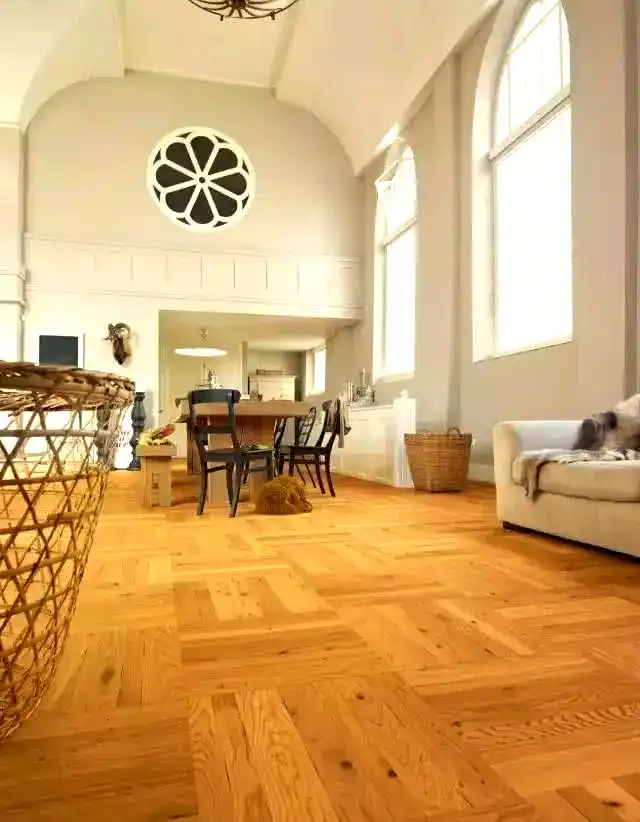 瓷砖怎么做拼花_鱼骨拼接法 人字形铺贴法_瓷砖创意铺贴方式