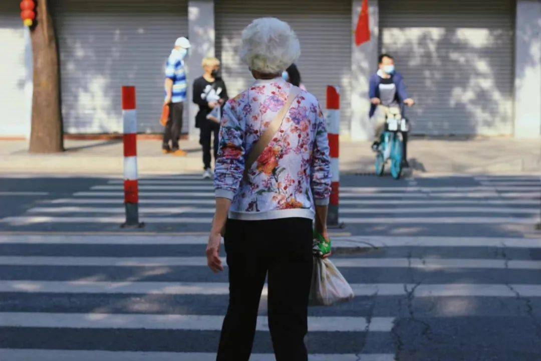 赞爆!彩虹般的广州地铁!附4大站点美食地图,快跟着一站站打卡!(图15) 广州地铁线路颜色_广州地铁4号线美食_广州地铁各线路特色站点