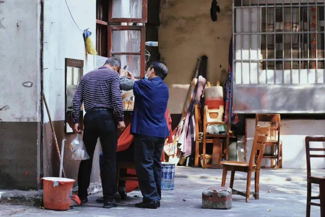 赞爆!彩虹般的广州地铁!附4大站点美食地图,快跟着一站站打卡!(图38) 广州地铁线路颜色_广州地铁4号线美食_广州地铁各线路特色站点