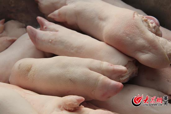 5.鄂庄肴肉:40年熬煮见真味(图3) 莱芜黑猪 猪头肉 烹饪方法_莱芜美食推荐