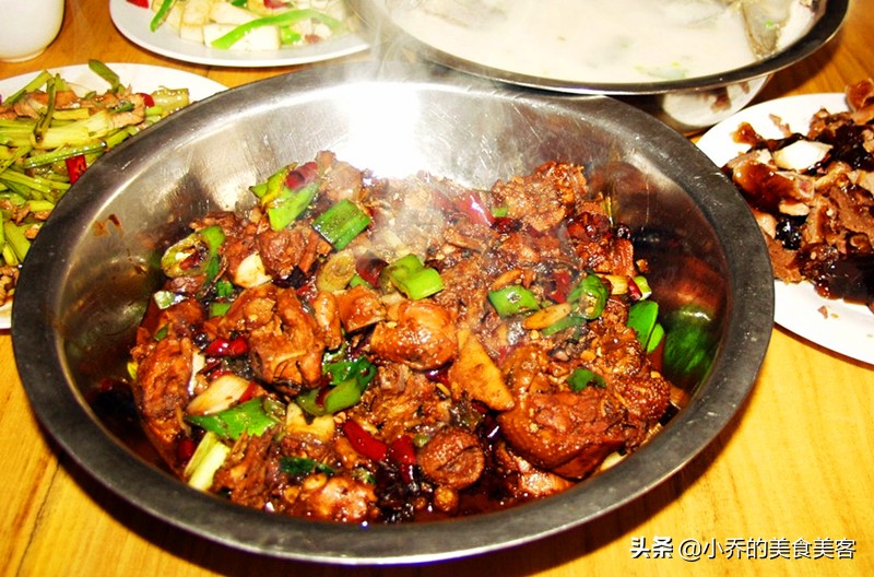 山东炒鸡界三强,枣庄辣子鸡、临沂炒鸡、莱芜炒鸡,哪家最好吃?(图2) 山东炒鸡做法_枣庄辣子鸡特点_莱芜美食推荐