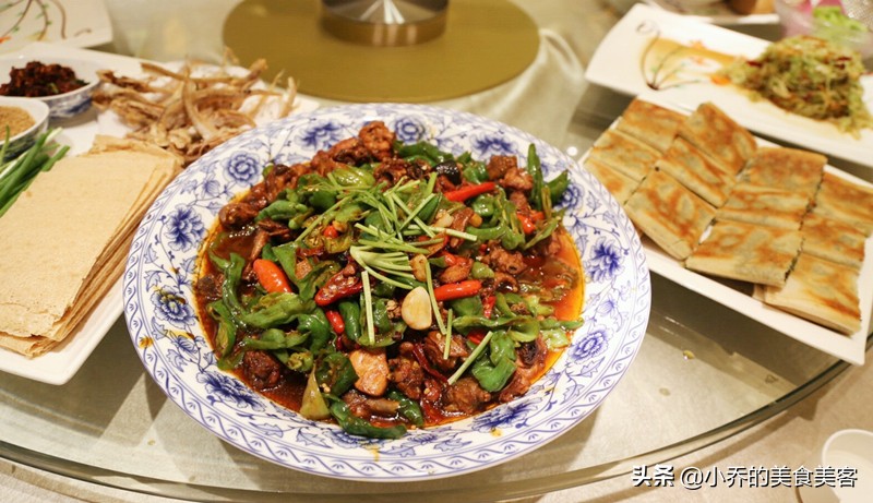 山东炒鸡界三强,枣庄辣子鸡、临沂炒鸡、莱芜炒鸡,哪家最好吃?(图8) 山东炒鸡做法_莱芜美食推荐_枣庄辣子鸡特点