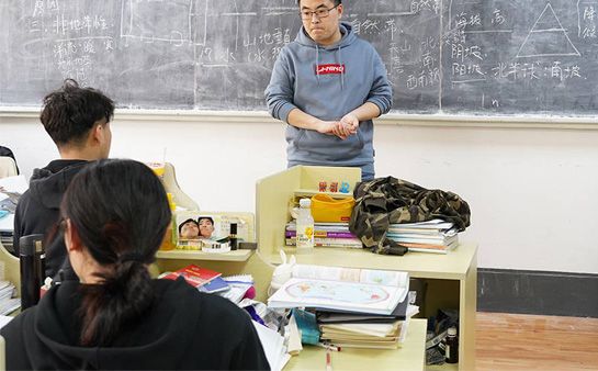 昂立教育初中学费价目表