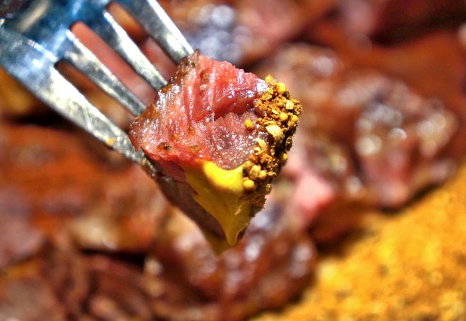 有一种喜欢叫一起吃饭,尤其钟意这份果木烤牛扒(图20) 钟意牛扒厦门店_果木牛扒厦门银泰店_果木牛扒的做法