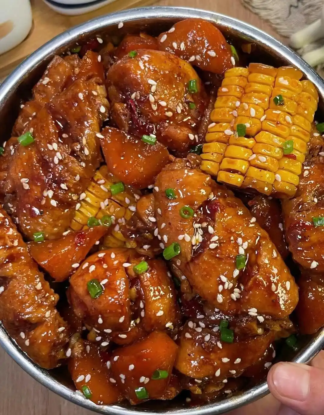 电饭煲里的四种懒人做法!一开锅上桌全家都喜欢吃(图6) 电饭锅懒人菜_电饭煲卤鸡腿_电饭煲猪蹄做法