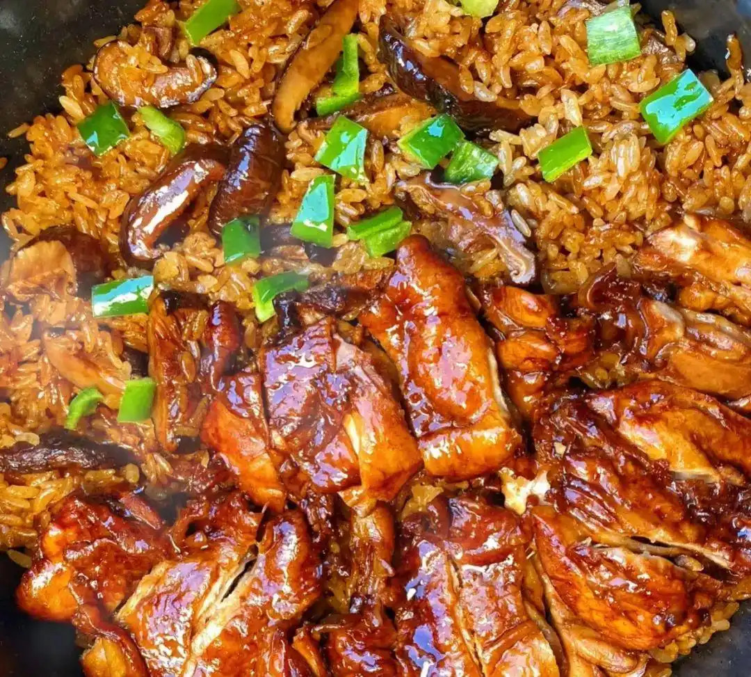 手残党必学的电饭煲焖饭合集!腊肠土豆一键搞定,饭菜同熟超省心(图4) 懒人绝绝子焖饭食谱_电饭煲焖饭配方_电饭锅懒人菜