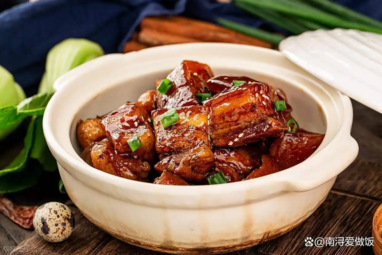 一个电饭煲就能搞定的4道大餐,不用看火,懒人必备!(图5) 电饭煲卤味做法_电饭煲盐焗鸡教程_电饭锅懒人菜