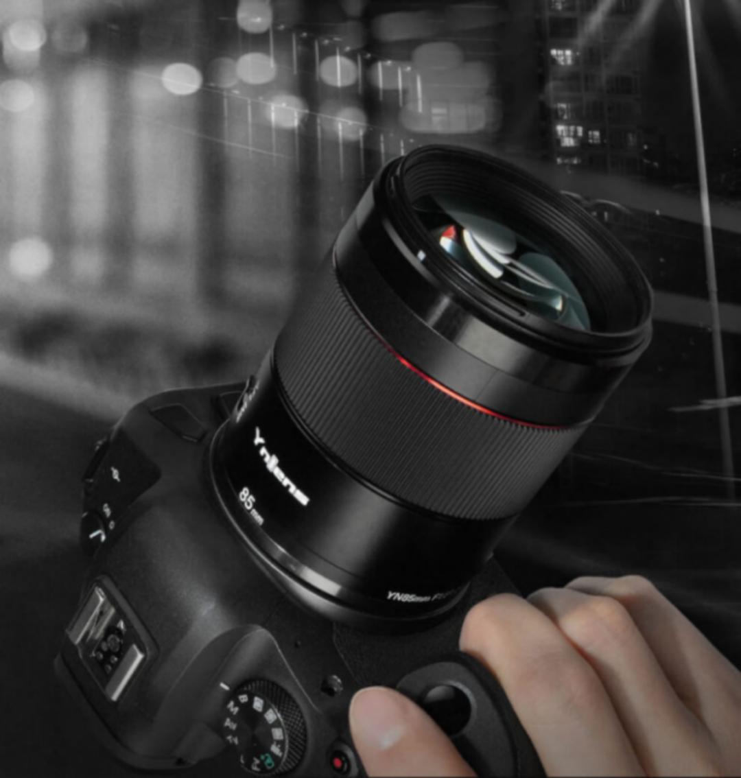 佳能最新镜头_P&E器材大展 适马 腾龙 蔡司 RF卡口破解 佳能原厂镜头涨价 腾龙适马逆向开发 永诺35mm F1.8 佳能RF85