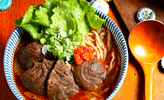 花城汇美食攻略:众多值得一试的餐厅,你不可错过!(图1) 花城汇美食推荐_大龙凤鸡煲特色菜_广州花城汇美食推荐