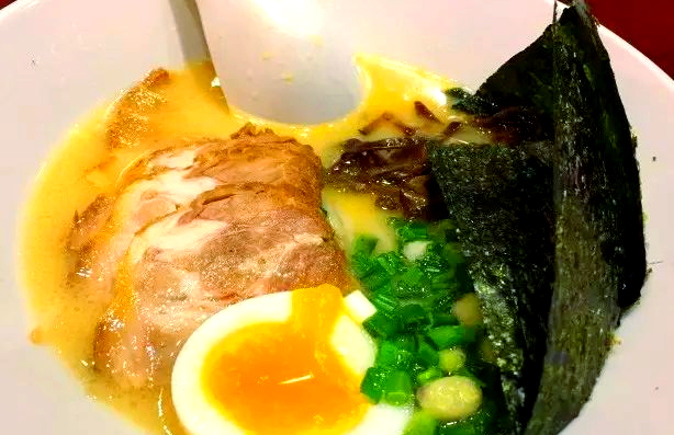 花城汇美食攻略:众多值得一试的餐厅,你不可错过!(图20) 广州花城汇美食推荐_大龙凤鸡煲特色菜_花城汇美食推荐