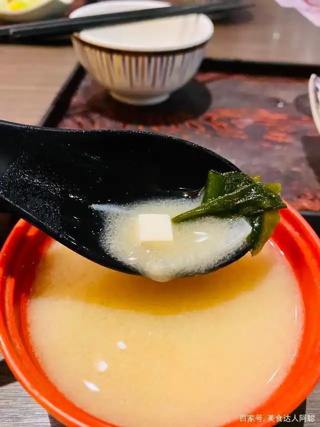 广州花城汇这家日料小店据说味道还不错,关键是性价比高(图2) 花城汇白领食堂推荐_广州花城汇美食推荐_珠江新城一口组日料爆丼