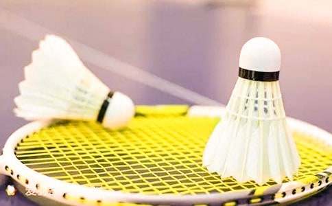 羽毛球拍修补方法