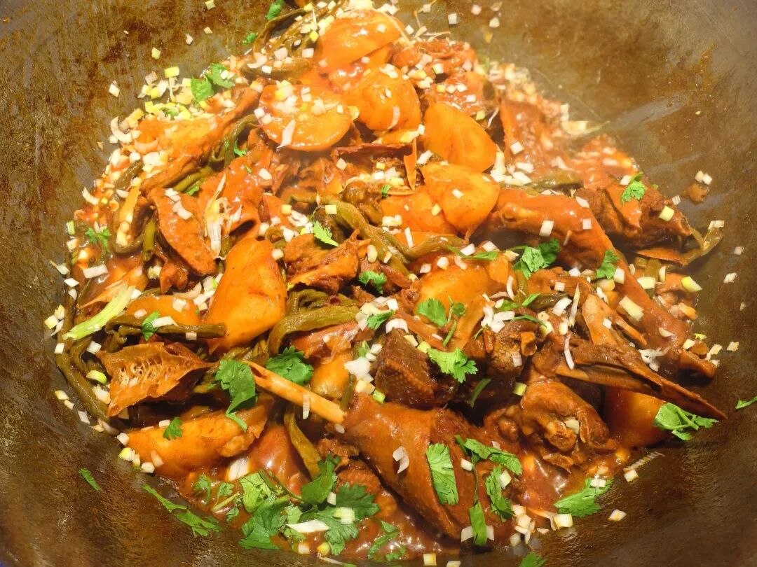 暑假东北避暑美食_哈尔滨民间特色美食小吃_哈尔滨老字号特色餐厅