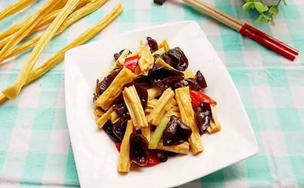 腐竹燃烧真相_腐竹烧肉热量为什么那么高_腐竹主要成分