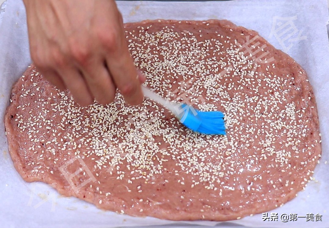 在家做一些简单的零食_猪肉脯食谱_自制小零食