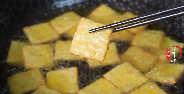 在家做一些简单的零食_在家做零食 烤豆皮 葱花酥饼