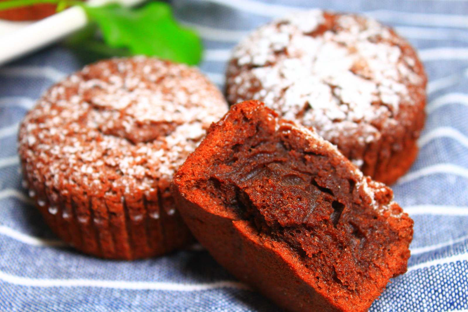在家做一些简单的零食_在家做零食 烤豆皮 葱花酥饼