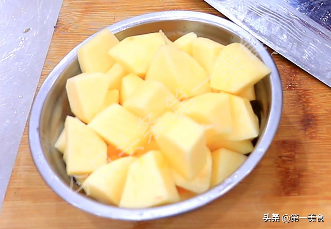 自制小零食做法_梅花酥制作教程_在家做一些简单的零食