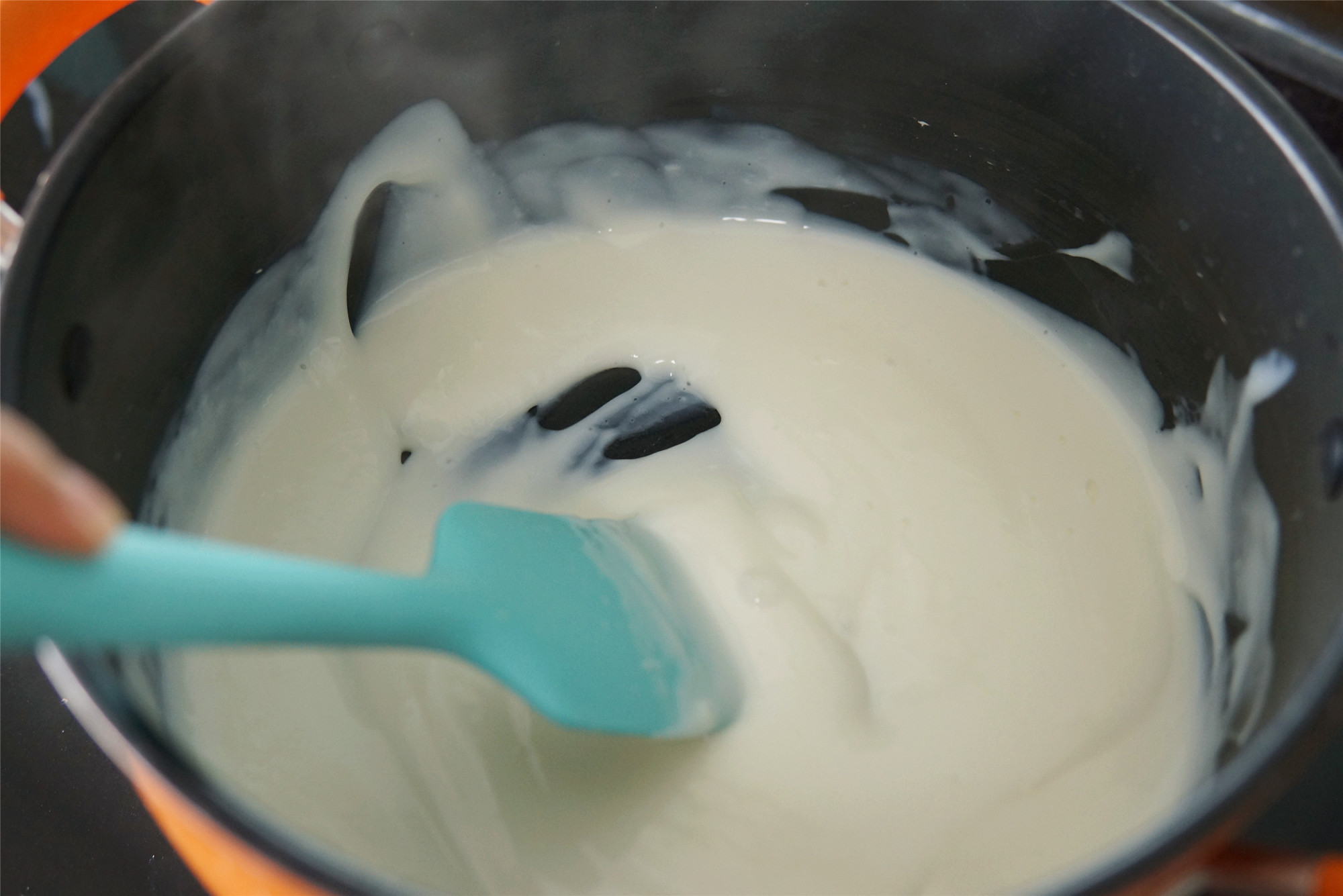 在家做一些简单的零食_自制零食做法_大米辣条制作教程