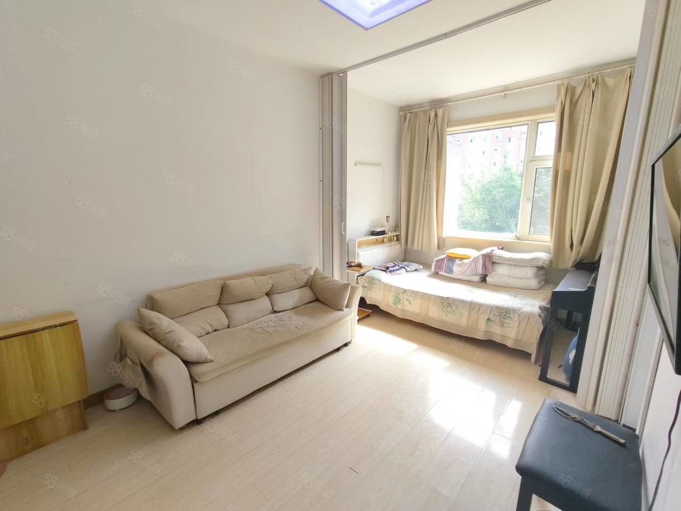 博达英郡 电梯二楼 一居室 适合老人居住 告别租房的日子