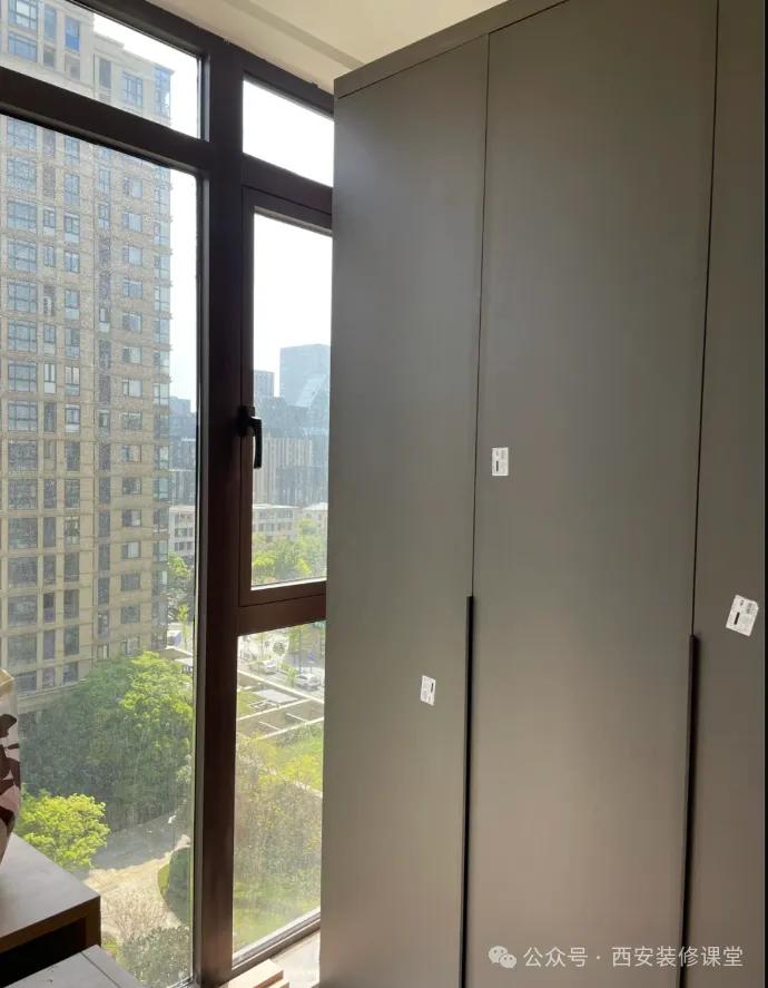 阳台就做个储物柜,都能翻车不断(图15) 装修翻车错误专题_阳台定制又翻车了_淘宝网阳台储物柜