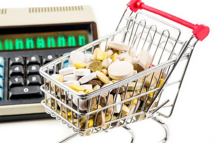 四毛钱治血液病_维生素B2治疗贫血_维生素b2多少钱一瓶