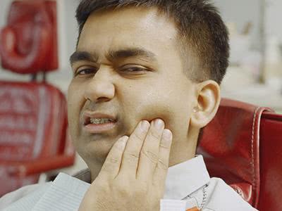 维生素B2缺乏症状_维生素B2每日摄入量_维生素b2多少钱一瓶