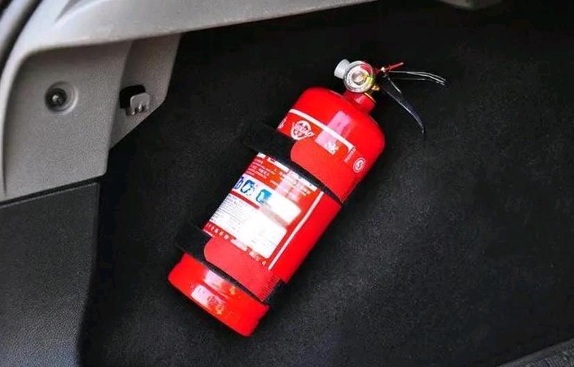 4S店不会说的秘密:赠品价值虚高百倍,三招教你榨干销售套路(图5) 油卡使用注意事项_4s店全包买车提车流程_买车赠品礼包暗坑