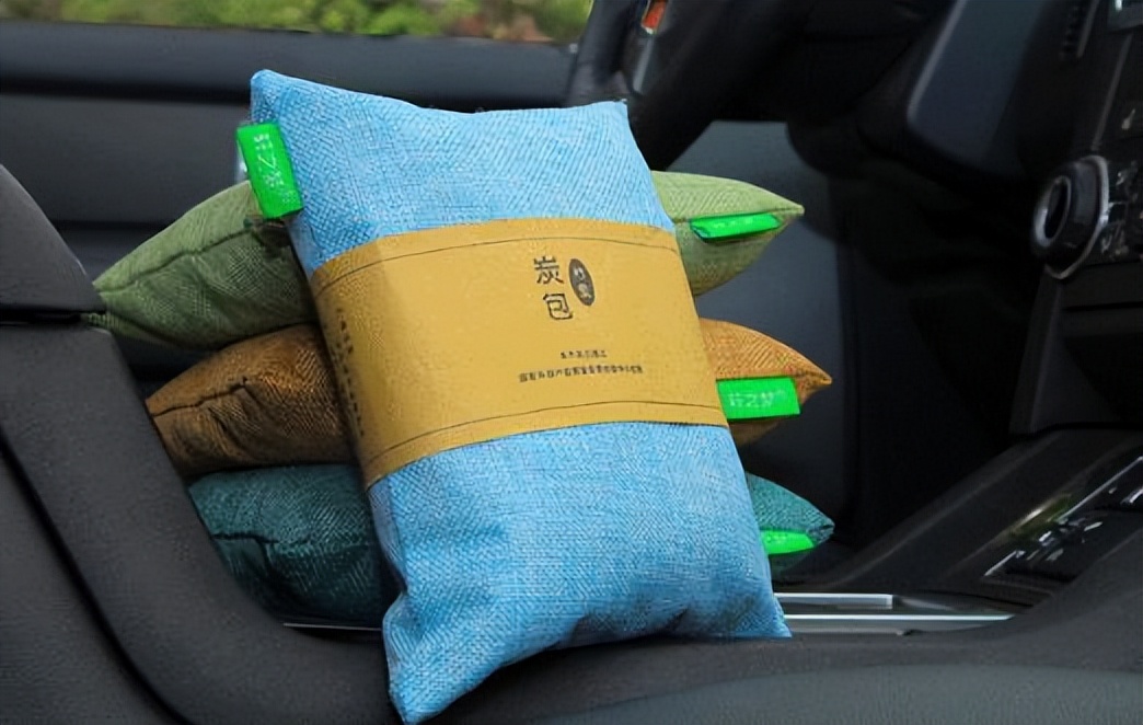 4S店不会说的秘密:赠品价值虚高百倍,三招教你榨干销售套路(图6) 4s店全包买车提车流程_买车赠品礼包暗坑_油卡使用注意事项