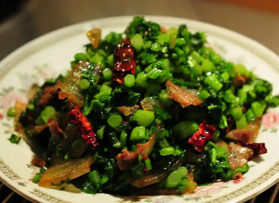 邵阳猪血丸子做法_血酱鸭正宗做法_湖南邵阳的小吃