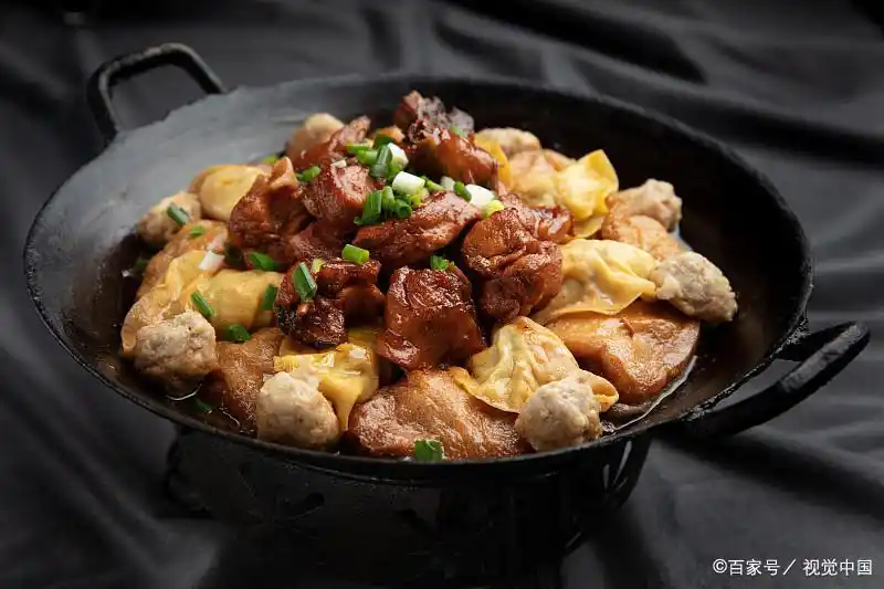 邵阳米粉血酱鸭猪血丸子_湖南邵阳的小吃_邵阳特色美食小吃