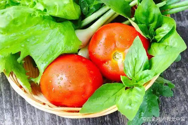 隔夜菜致癌风险_吃剩饭菜反复加热的危害_隔夜菜吃半年