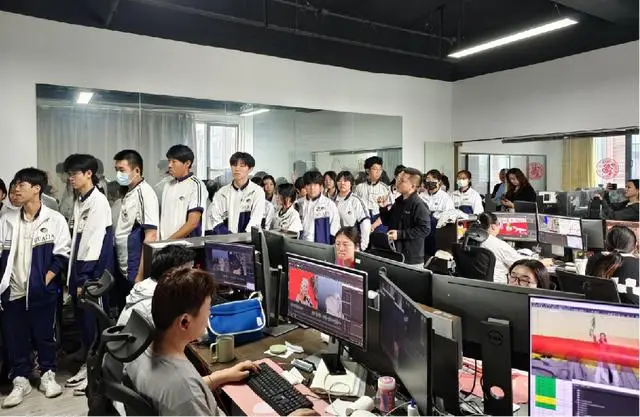 青岛华夏职业学校_青岛华夏职教中心学费_职教高考升学就业双通道