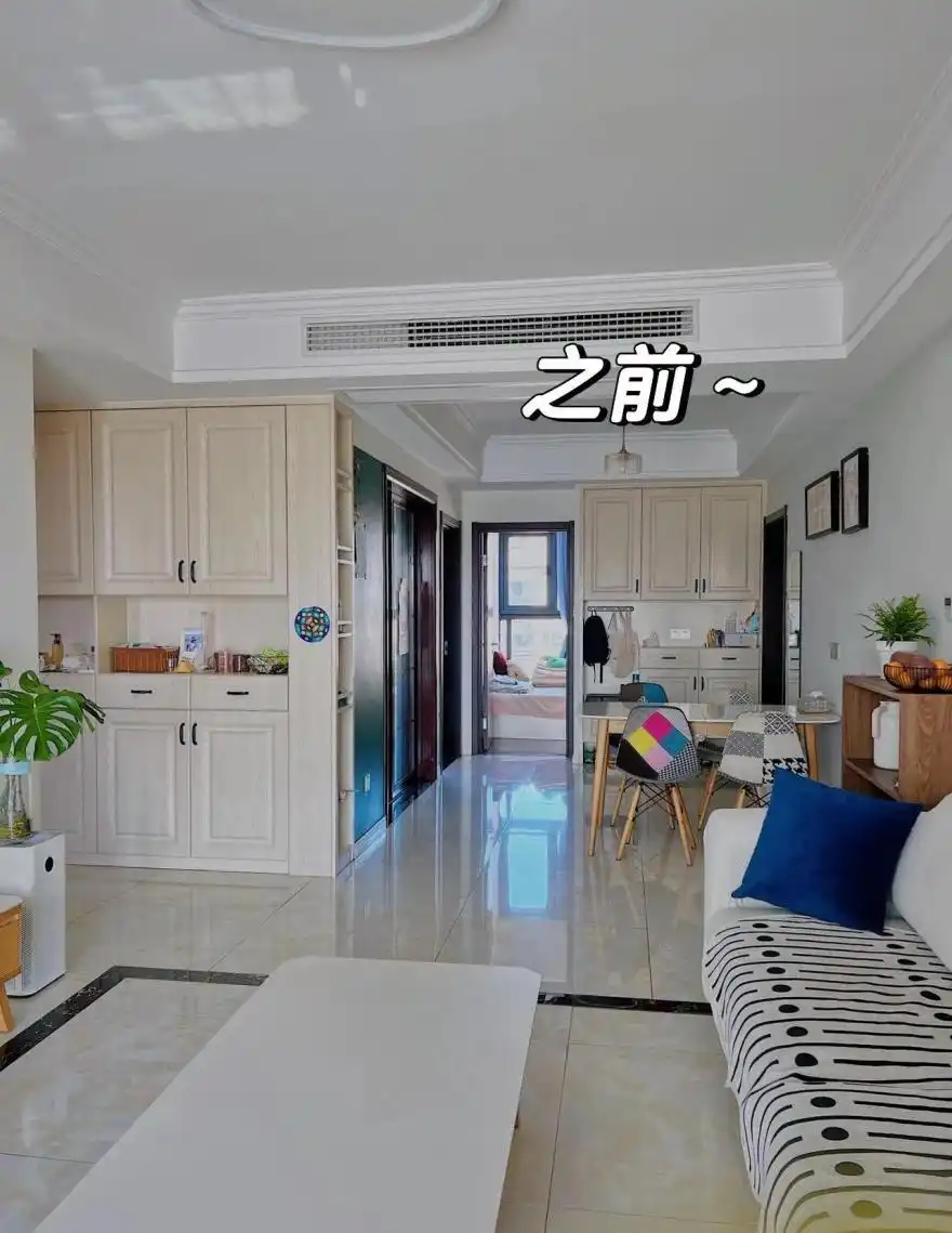 将二手房重新改造后,客厅顷刻变得洋气敞亮,邻居争相来效仿(图5) 中古风客厅布置_二手房改造翻新_二手房软装改造