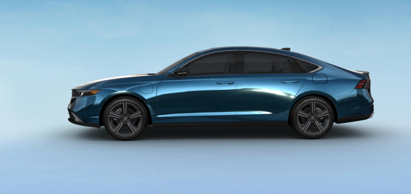 丰田亚洲龙VS本田雅阁_B级车空间舒适性对比_丰田单人汽车