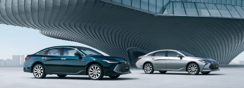 丰田亚洲龙VS本田雅阁_B级车空间舒适性对比_丰田单人汽车