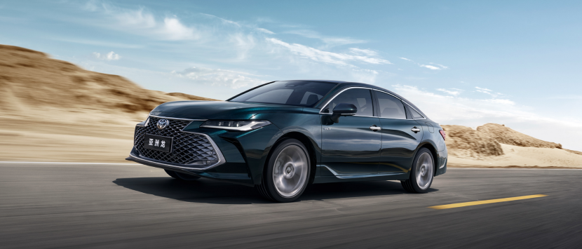 丰田亚洲龙VS本田雅阁_丰田单人汽车_B级车空间舒适性对比