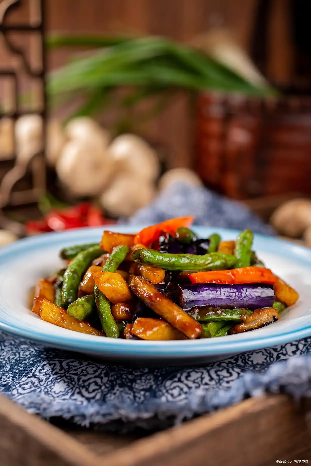 解锁大圆茄子新吃法,一口就爱到不行!(图2) 肉末豆豉蒸茄子食谱_大圆茄子香烤孜然做法_大茄子烧烤