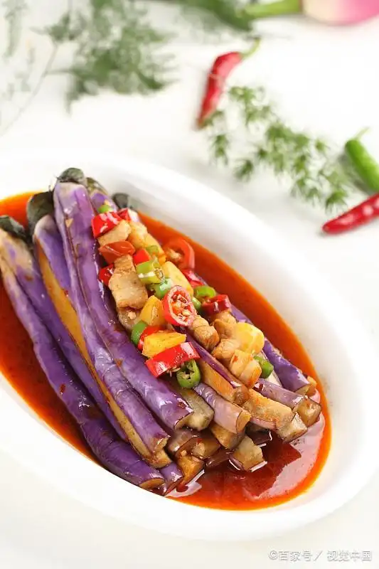 解锁大圆茄子新吃法,一口就爱到不行!(图3) 大圆茄子香烤孜然做法_肉末豆豉蒸茄子食谱_大茄子烧烤