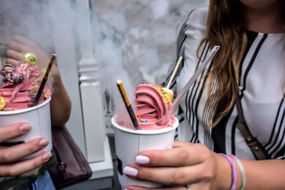 马卡龙甜点图片大全_网红食品评测_中法网红食品盘点