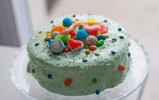 马卡龙甜点图片大全_草莓慕斯心形蛋糕_蛋糕名字