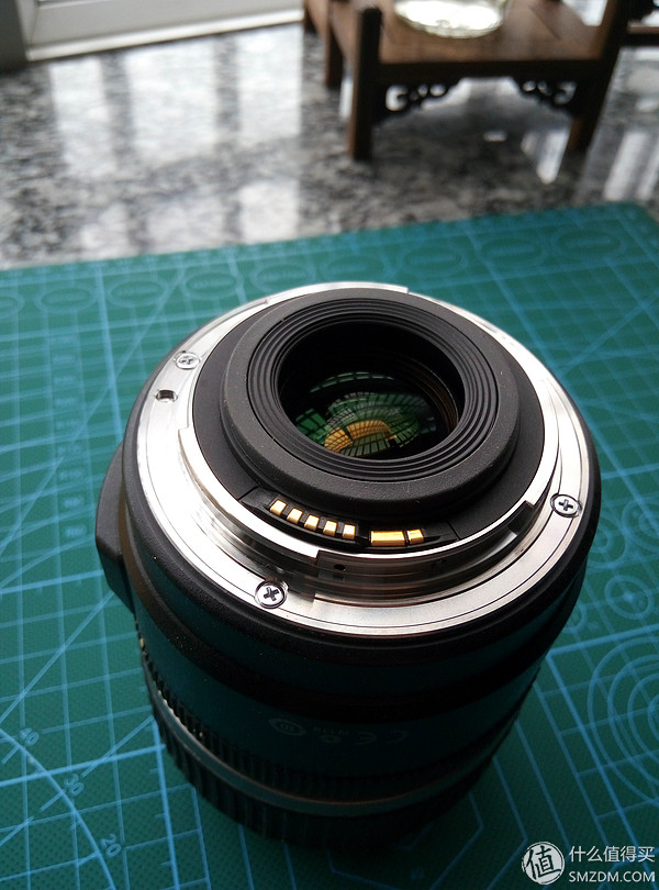 Canon 佳能17-85镜头自己动手更换排线(图4) 佳能镜头排线更换教程_佳能相机广州维修中心_对焦马达维修过程