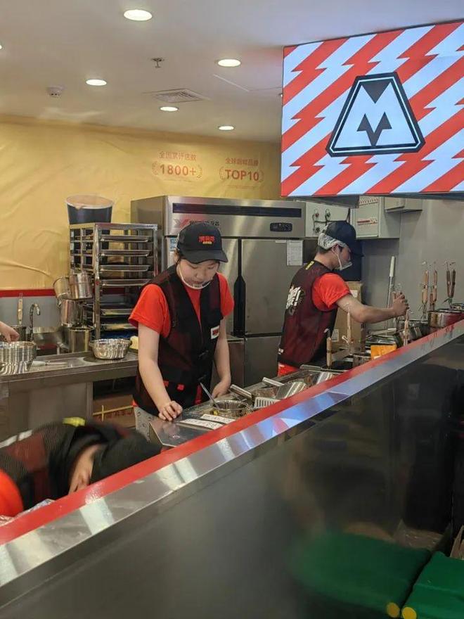 杭州武林银泰食尚武林美食城_橙柿生活美食打卡活动_食尚家美食广场